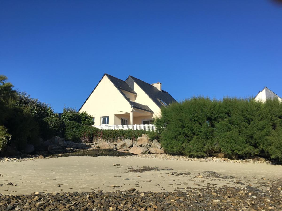 Maison Les Pieds Dans L Eau Roscoff Exterior foto
